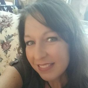 Meet your Posher, Brittni